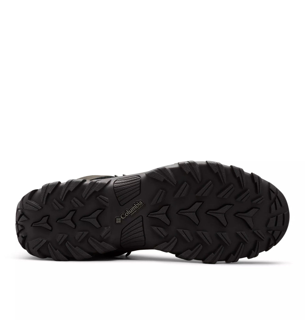 Columbia Newton Ridge Plus II Waterproof hiking boots outsole with durable black rubber and multidirectional lugs, bottom view.